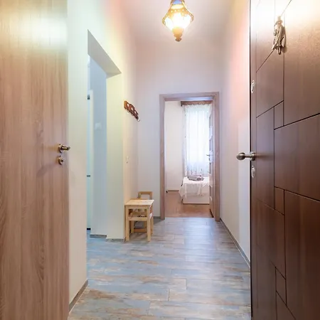 Two Homelike By Ndk And Vitosha Blvd With 2 Free Parking Spots صوفيا