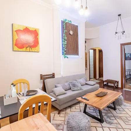 Two Homelike By Ndk And Vitosha Blvd With 2 Free Parking Spots Appartement