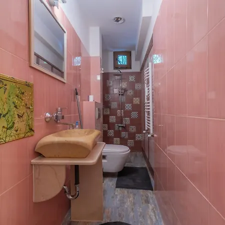 Two Homelike By Ndk And Vitosha Blvd With 2 Free Parking Spots * Sofie